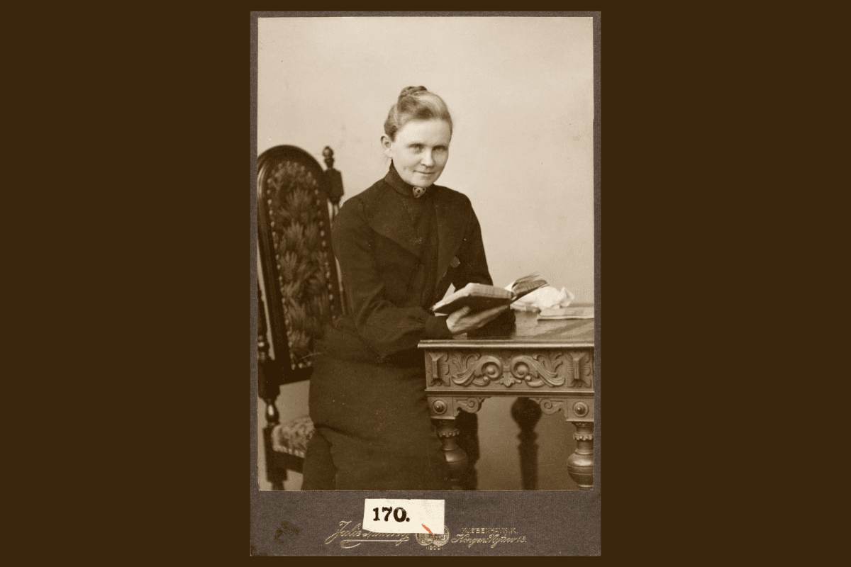 Theodora Lang