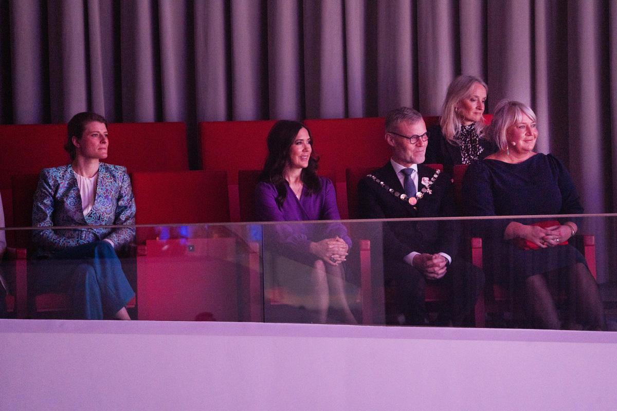 Minister for Employment Ane Halsboe-Jørgensen, H.M. Queen Mary, Rector Per Michael Johansen and Minister for Higher Education and Science Christina Egelund